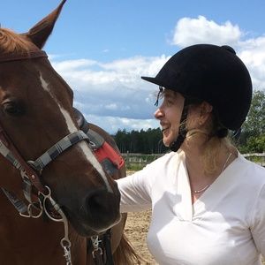 Meet your Posher, Anne